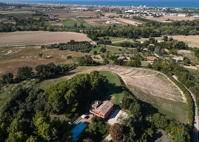 Adele - Historic Dimora With Pool & Sea View 세니갈리아