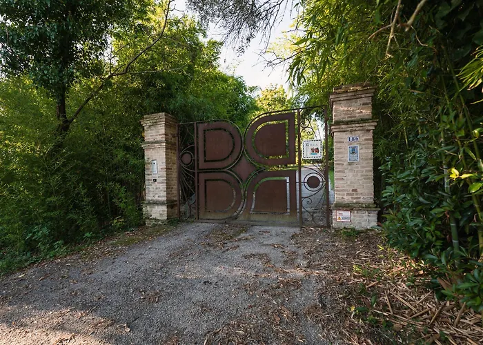 빌라 Adele - Historic Dimora With Pool & Sea View 세니갈리아