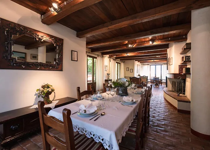 Adele - Historic Dimora With Pool & Sea View