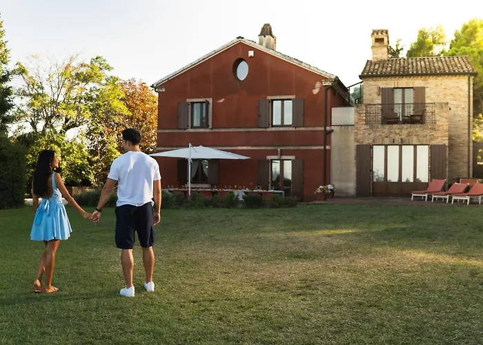 Adele - Historic Dimora With Pool & Sea View 세니갈리아